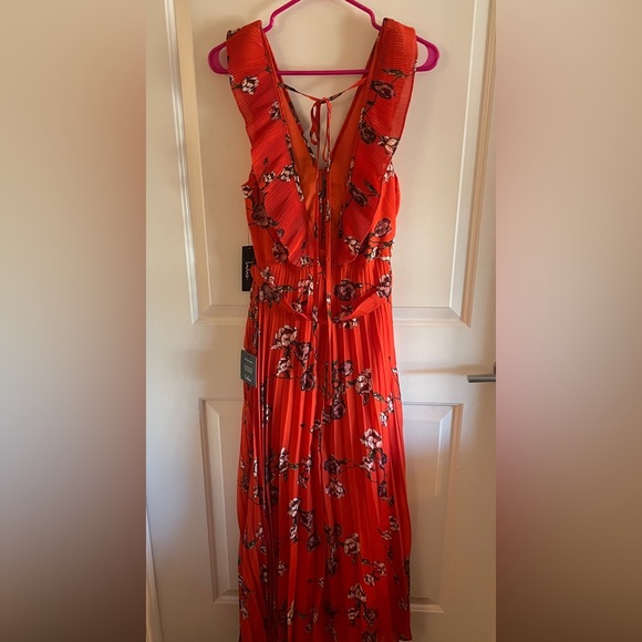 Lulus Dresses & Skirts - Lulu’s Red Orange
Floral Print Pleated
Chiffon Maxi Dress— Small